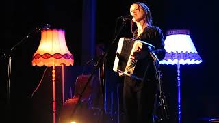 Wendy Mcneill - The Sad Sssad Story Of Rosa Rabbit And Sasha Snake