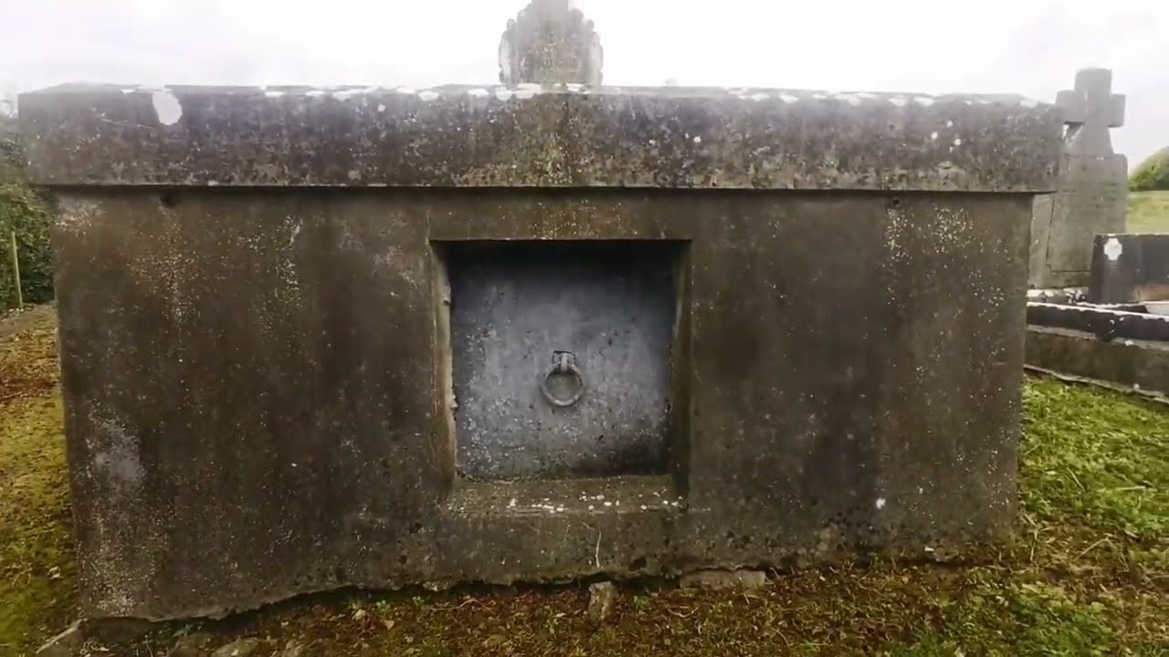 Creepy Exploration of Underground Burial Vaults