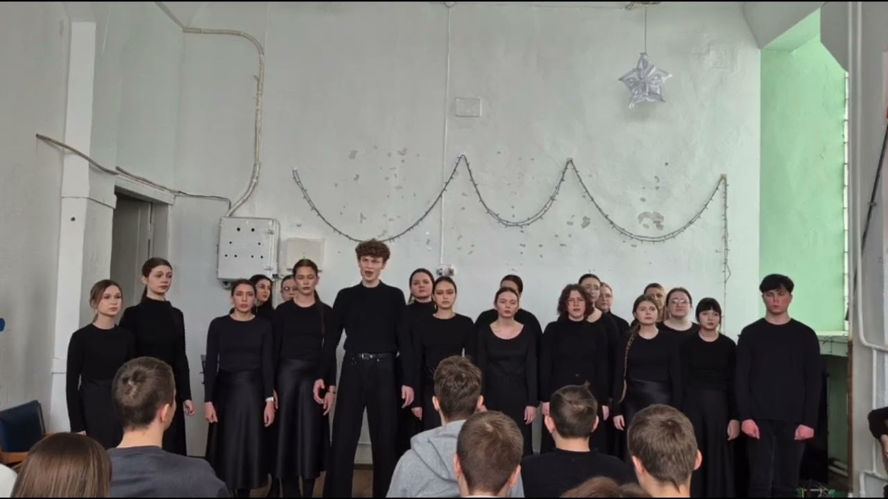 Исполняет русский народный хор Суджанского колледжа искусств им. Н.В. Плевицкой. г. Курск