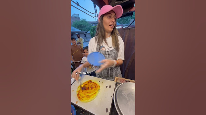 Viral vada pav girl ki laping ke liye wait #shortsfeed #youtubeshorts