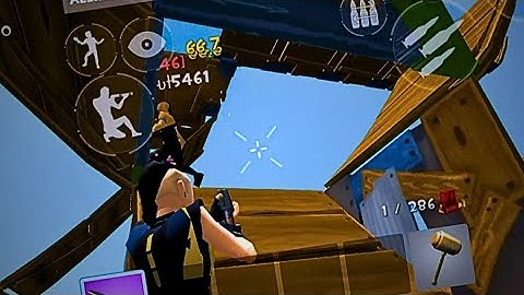 1v1 against a random dude in Rocket Royale