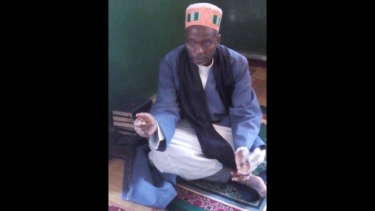 Cheikh Ahmad Bah - Fii social ( fii wondigal)