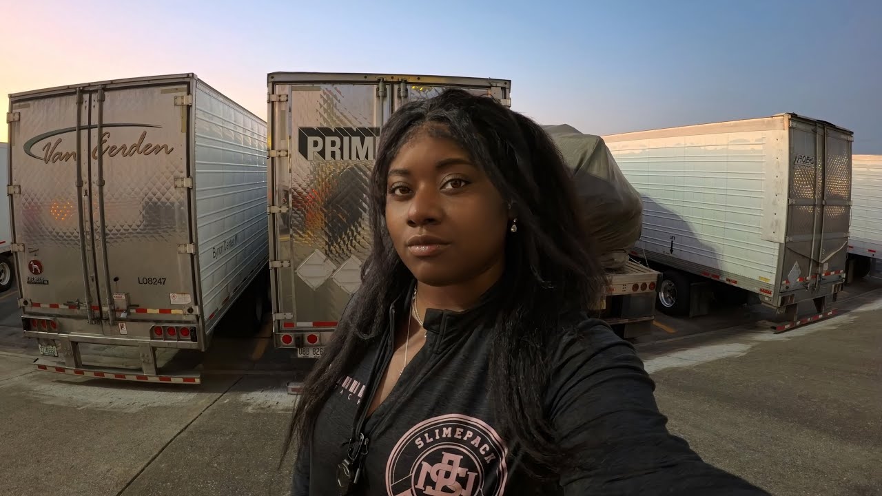 GUYS THINK IM A LOT LIZARD? CHALLENGING DAY IN TRUCKING! - YouTube