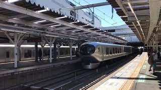 奇跡所沢駅で001系ラビュー3編成並んだ⁉️