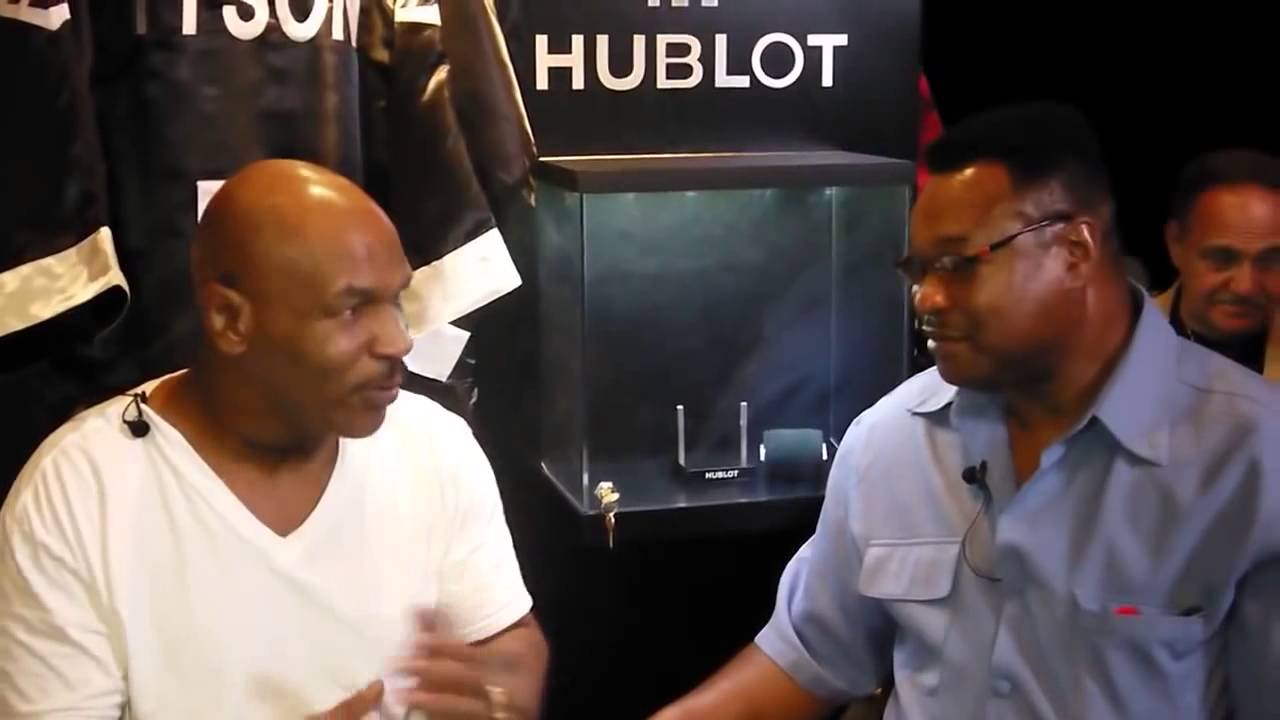 Larry Holmes interviews Mike Tyson as two legends remember old days