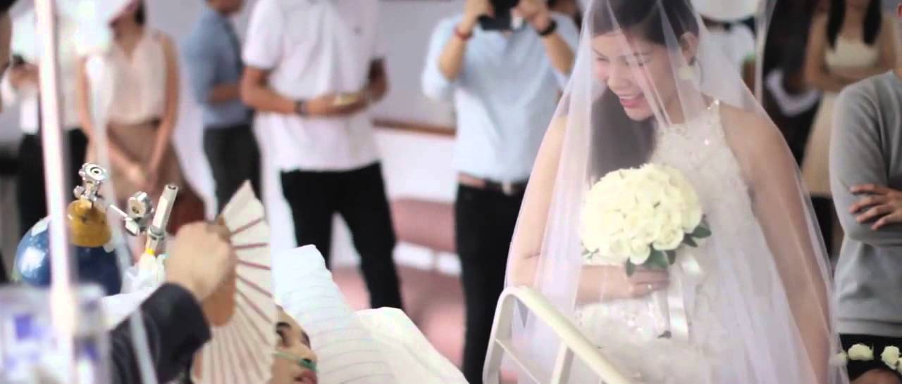 الفيديو الأكثر تأثيرًا في العالم فتاة تتمسك بالزواج من حبيبها قبل وفاته بـ10 ساعات