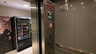 KONE Hydraulic Elevator @ Dick's Sporting Goods, RiverTown Crossings, Grandville, MI