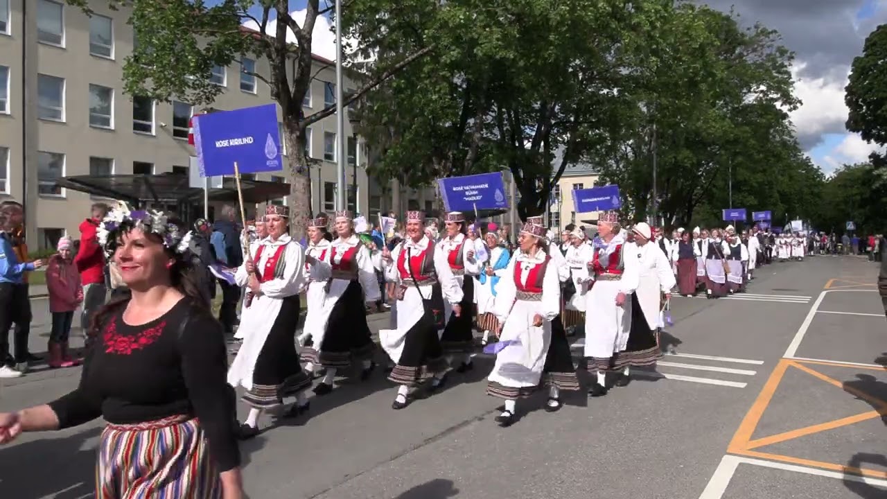 Harjumaa laulu- ja tantsupeo rongkäik