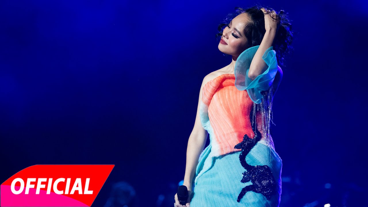 Hoàng Quyên - NHƯ LÀ CƠN MƯA TỚI I LIVE CONCERT "SÓNG HẤP DẪN" 2019