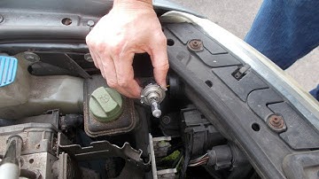 Volkswagen Passat Low (Dipped) Light Bulb Change
