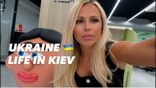 Ukraine 🇺🇦Life in Kiev. September 2, 2026. The Streets of Kiev, Ukraine. Streets Scenes.
