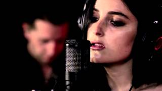 BANKS - Beggin For Thread (Live at [V])