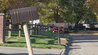3 found dead in Muncie home