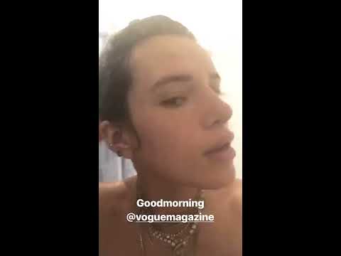 Bella Thorne taking a shower naked - YouTube