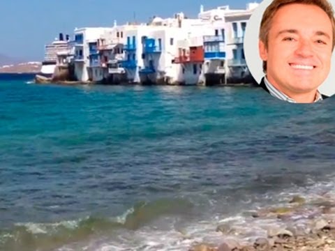 Gugu Liberato aproveita praia de Mykonos, na Grécia