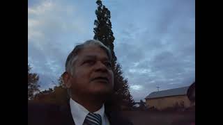 MOV05323 Aruna & Hari Sharma arrived Int Cong Neuro Agents Banquet place Wendake Quebec Oct 02, 2012