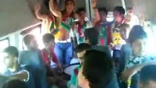 Efes Pilsenin Adıyla Vodka Redbullun Tadıyla - Li̇seli̇ Azrai̇ller