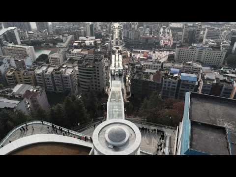 905-meter escalator system begins trial operation in China's Chongqing