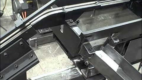 SPECTRUM AUTOMATION COMPANY BOLT FEEDER DEMO 3