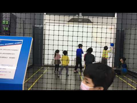 20201220迪卡儂玩球球遊戲