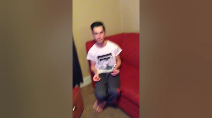 My boyfriend can sing!!