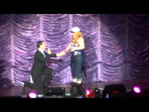 Robbie Williams Showbiz
