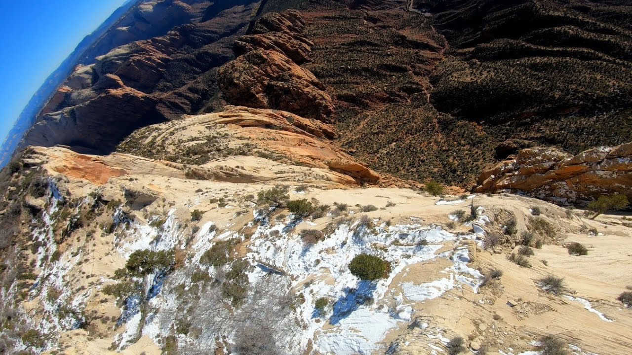 Spectacular Cliffs and Valleys in Utah - Proximity FPV