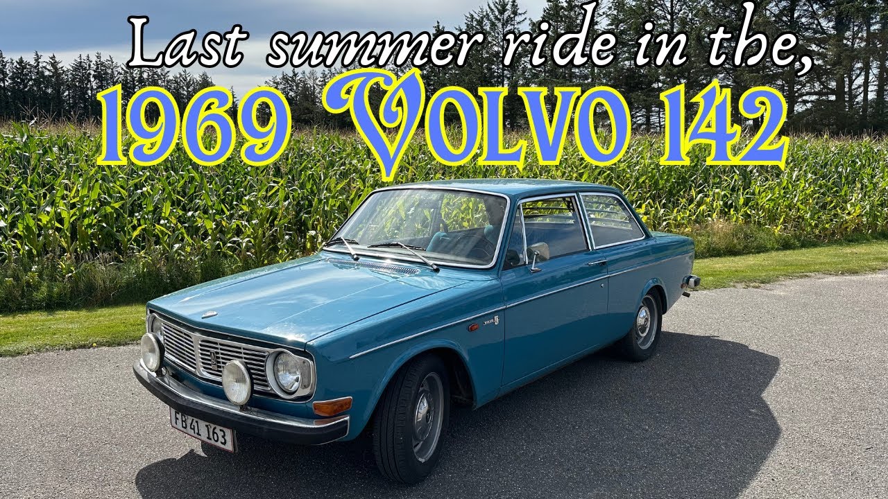 IXO 1/43 - Volvo 145 Express 1969 - Bleu - Collection Premium X / PRD298