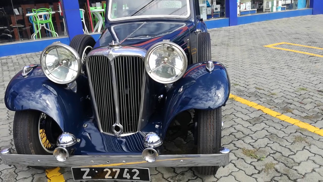 Vintage Car Srilanka - YouTube
