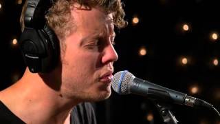 Anderson East - Find 'Em, Fool 'Em And Forget 'Em (Live on KEXP) chords