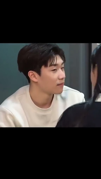 the way she touch his face 😍#netflix #heeji #pyeongseok#nineteentotwenty#19/20