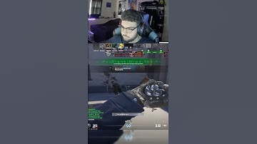 HE SACRIFICED FOR THE CLIP 🥹 #cs2 #shorts #gaming #cs2clips