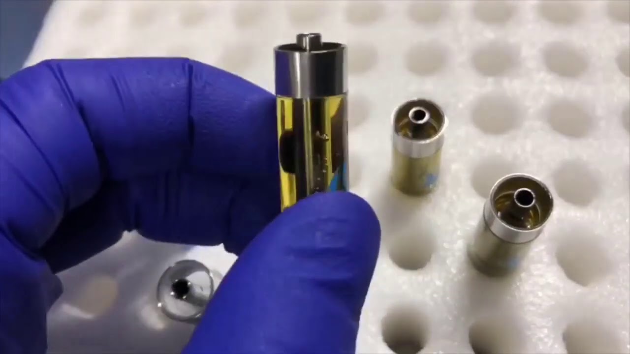Filling a cartridge with Moonrock Clear by Dr. Zodiak
