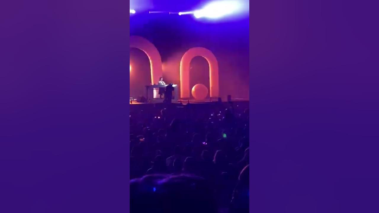 Marc Rebillet Your new morning alarm clock / Get up (Live in Montreal