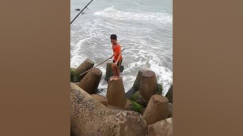 Câu cá cảng phan rí cửa