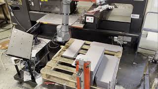 Techman Robot: CNC Metal Sheet