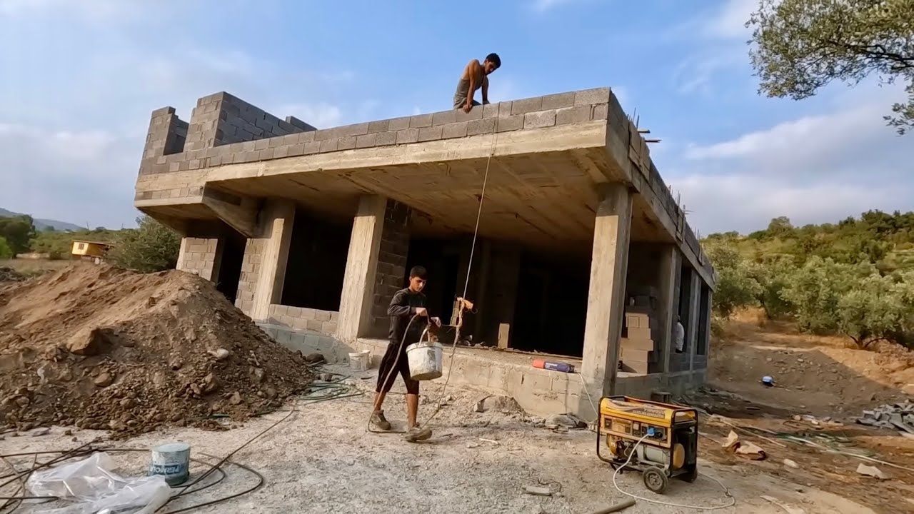 Kaba İnşaatı Bitirmek Üzereyiz  ! Duvar Örme Devam Ediyor