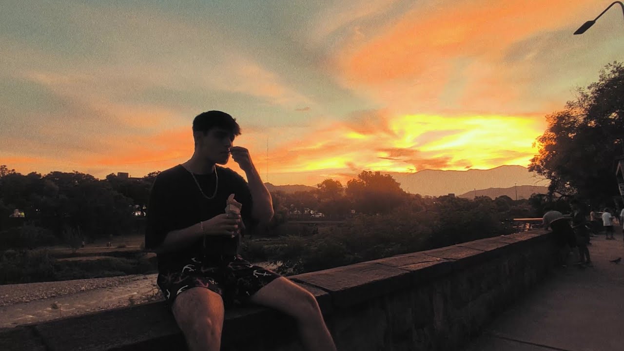 LICHART G - SOY TU CABALLERO (VIDEO OFICIAL)