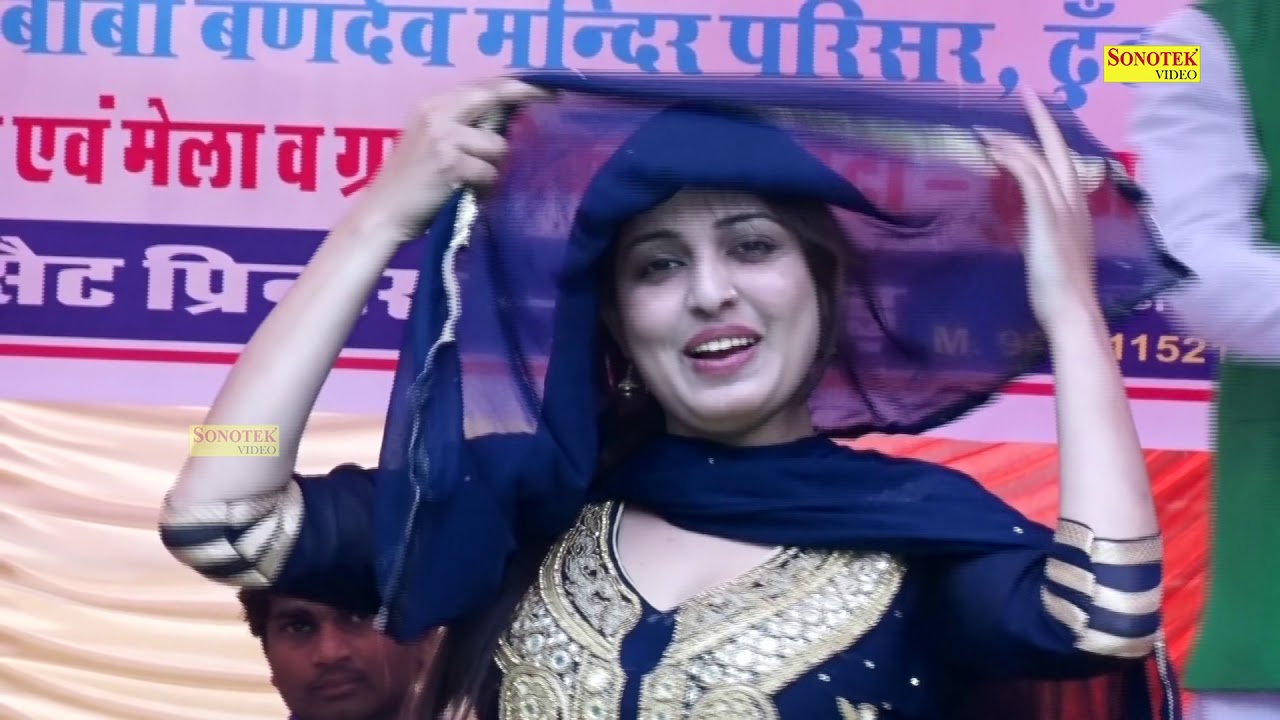 Gori Rani did the first Haryanvi dance in ghunghat Dont hurt my heart Live Stage Dance Haryanvi
