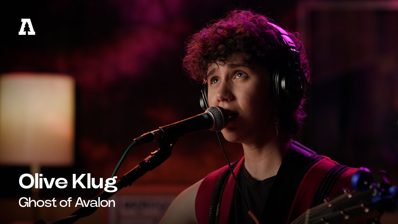 Regardez Olive Klug - Ghost of Avalon | Audiotree Live sur YouTube Regardez Olive Klug - Ghost of Avalon | Audiotree Live sur YouTube