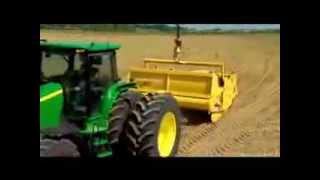John Deere Africa | John Deere Scrapers for Precision Land Leveling