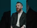 ¿Cambiamos o nos quedamos atrás? ¡La risa te muestra! #shorts