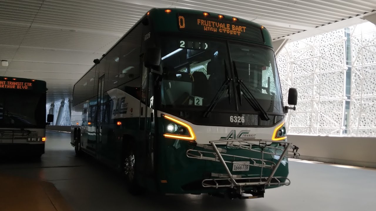 MCI D45 CRT LE Coach Bus Valley Metro Destination: 50 Camelback RD The