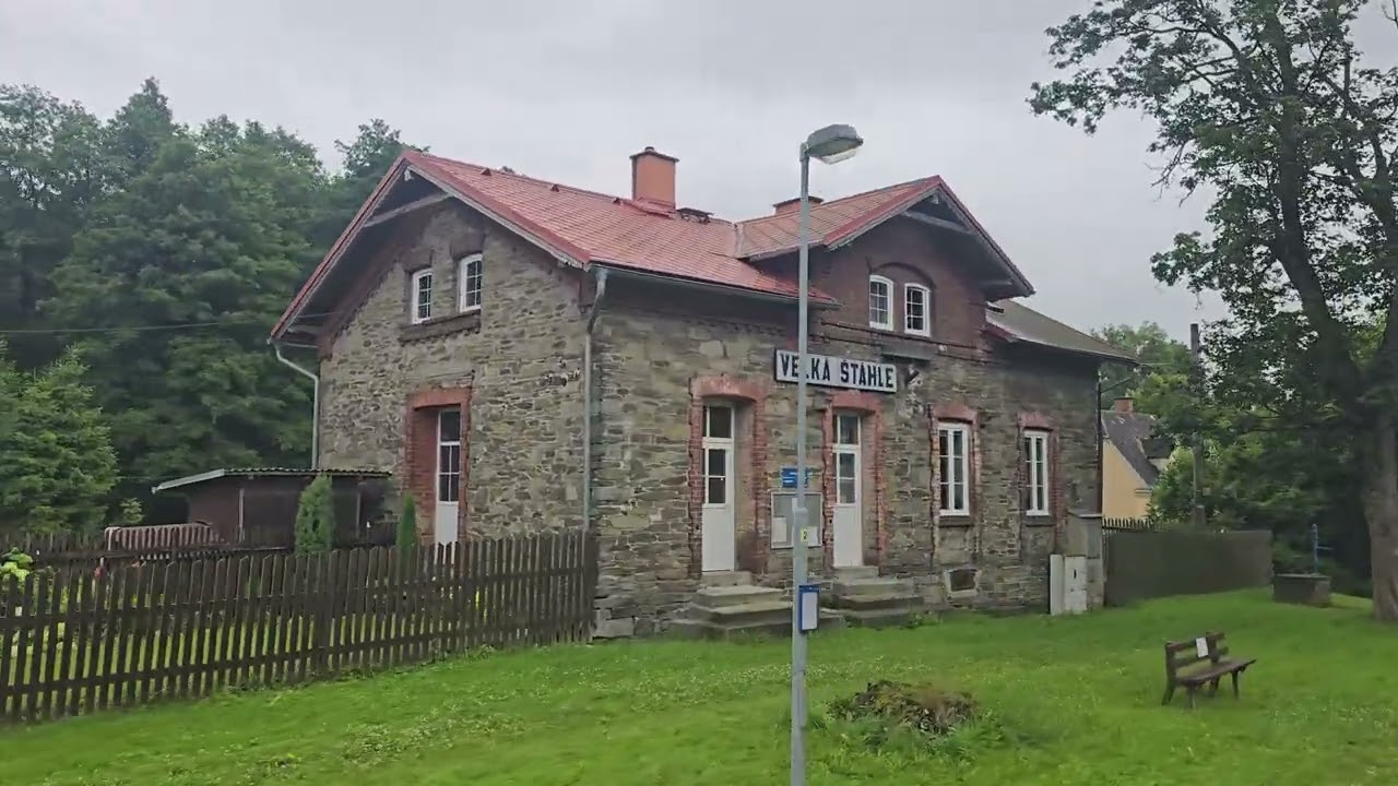 Trať 310 - Os 3521 - Rýmařov Valšov - ČD 810 572-8