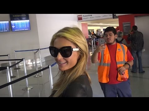 Video: Paris Hilton In Yeezys Neuer Kapuze