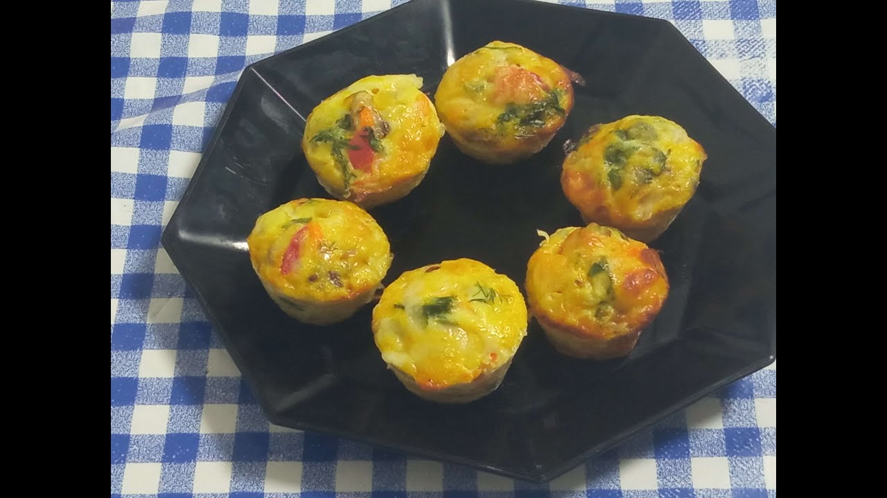 מאפינס ביצים עם ירקות ועשבי תיבול
