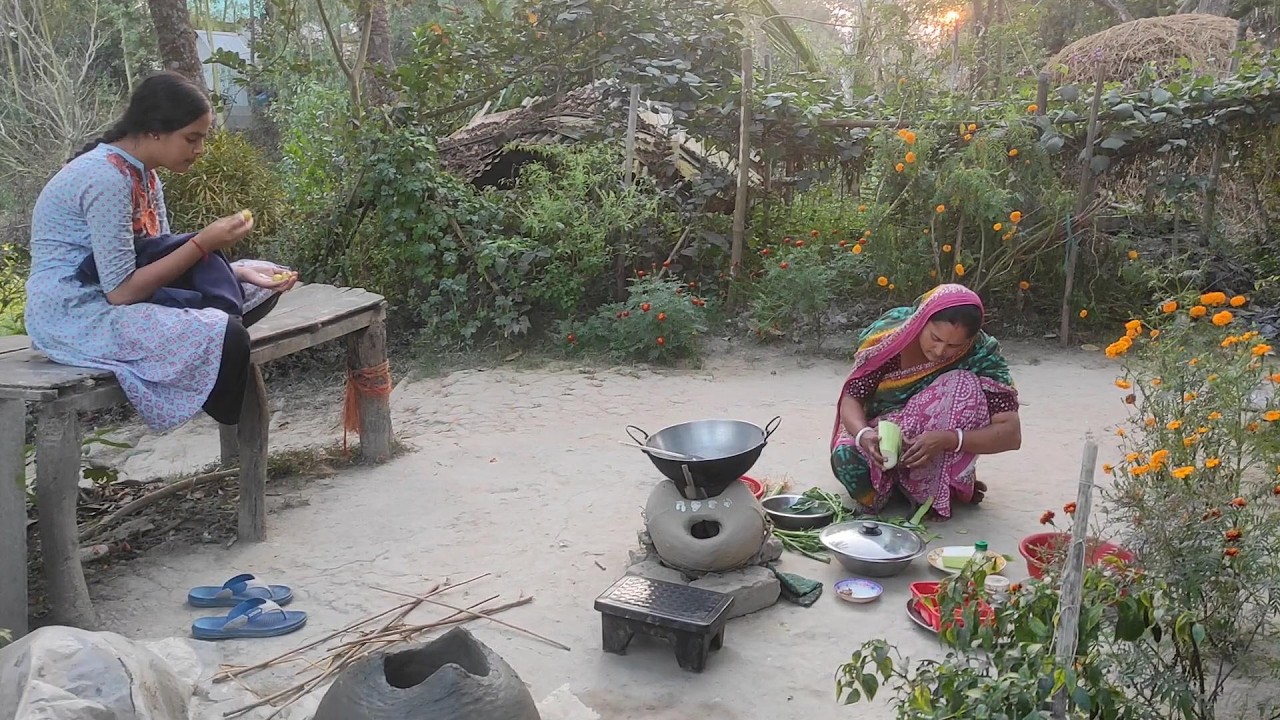 আজ রান্না হবে পাগারের কৈ মাছ দিয়ে জাংলার লাউ