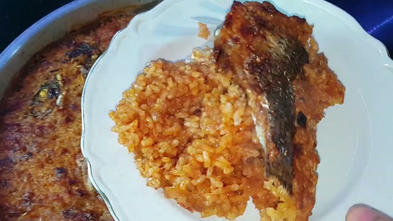 صينية رز بالسمك 💯لا تقلية ولا تشوية فى الصنية وأعملية