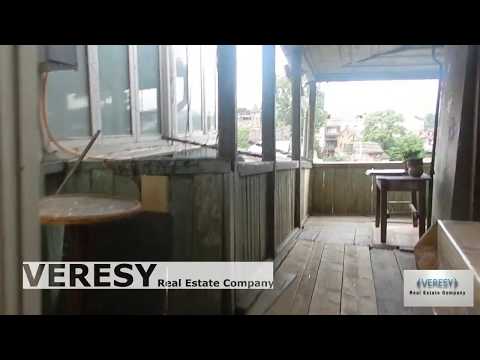 2 ოთახიანი ბინა სოლოლაკში, ლესელიძის ქუჩაზე (ბეთლემის აღმართი), თბილისურ ეზოში