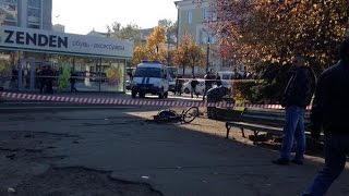 НЕИЗВЕСТНЫе РАССТРЕЛЯЛИ ТРЕХ ЧЕЛОВЕК В СМОЛЕНСКЕ В ТЦ ЮНОНА 04 10 2014